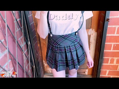 ❤️ 여학생은 그녀의 거시기를 깊이 빨고 수업 대신 성교합니다. 포르노 우리 ko.befuck-net.ru ❌️
